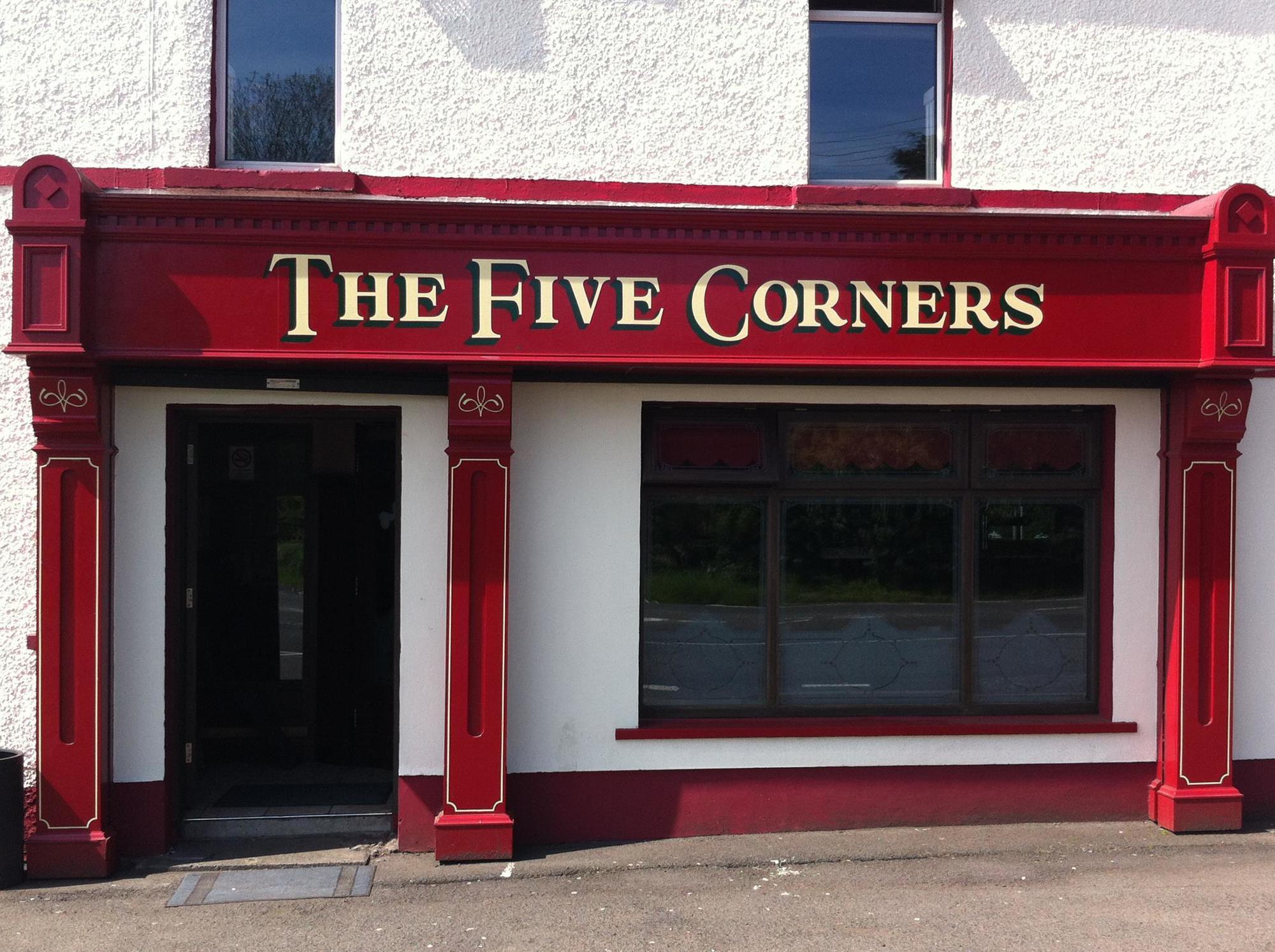 5 Corners Guest Inn Ballyclare Exterior foto