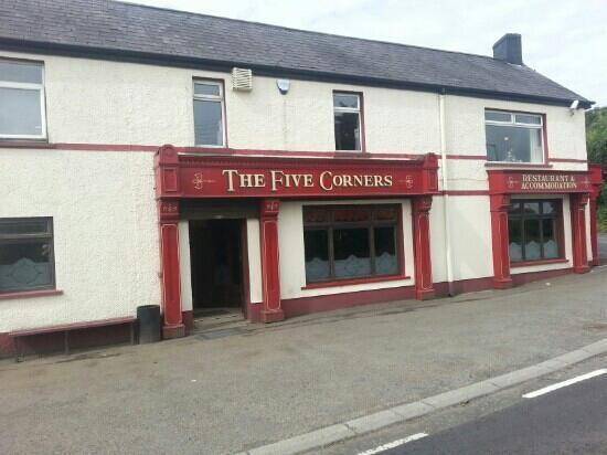 5 Corners Guest Inn Ballyclare Exterior foto